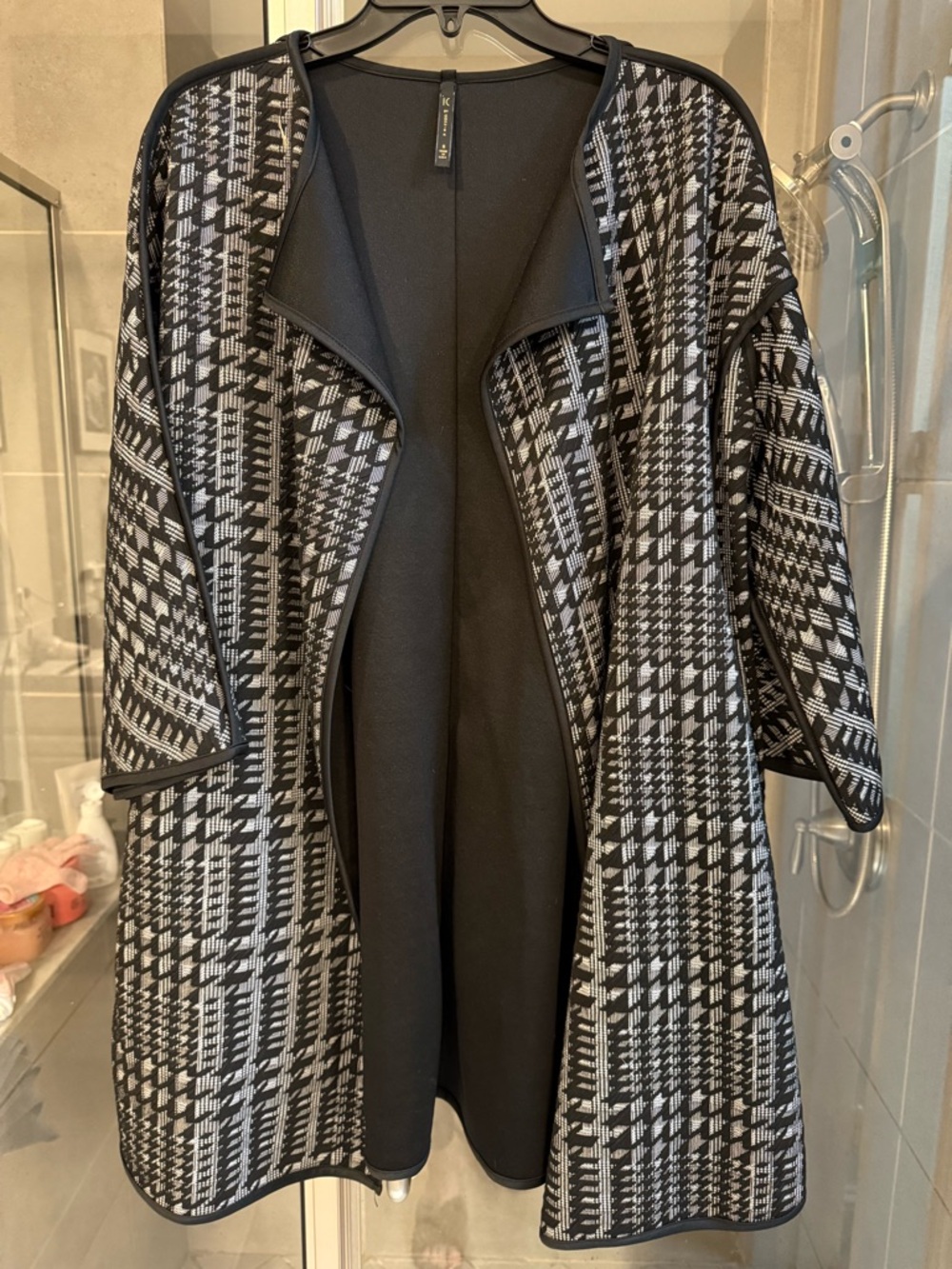 IC By Connie K Women’s Black & White Houndstooth Open Front Topper Jacket
